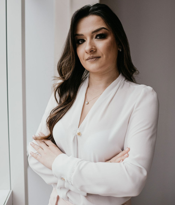 Dra. Marília Moscal