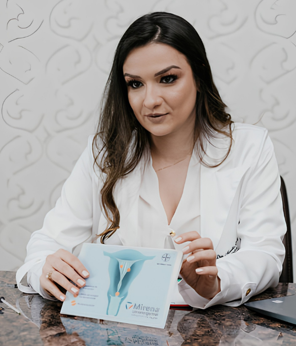 Dra. Marília Moscal